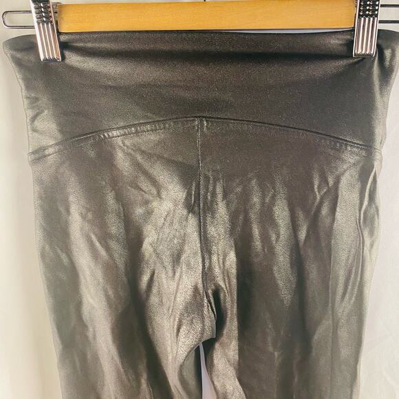 Spanx Faux Leather High Rise Leggings Size Medium Petite - Picture 5 of 6
